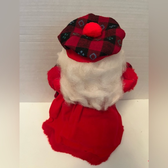 Red and Plaid Scottish Bagpipe Santa Christmas - Picture 7 of 8